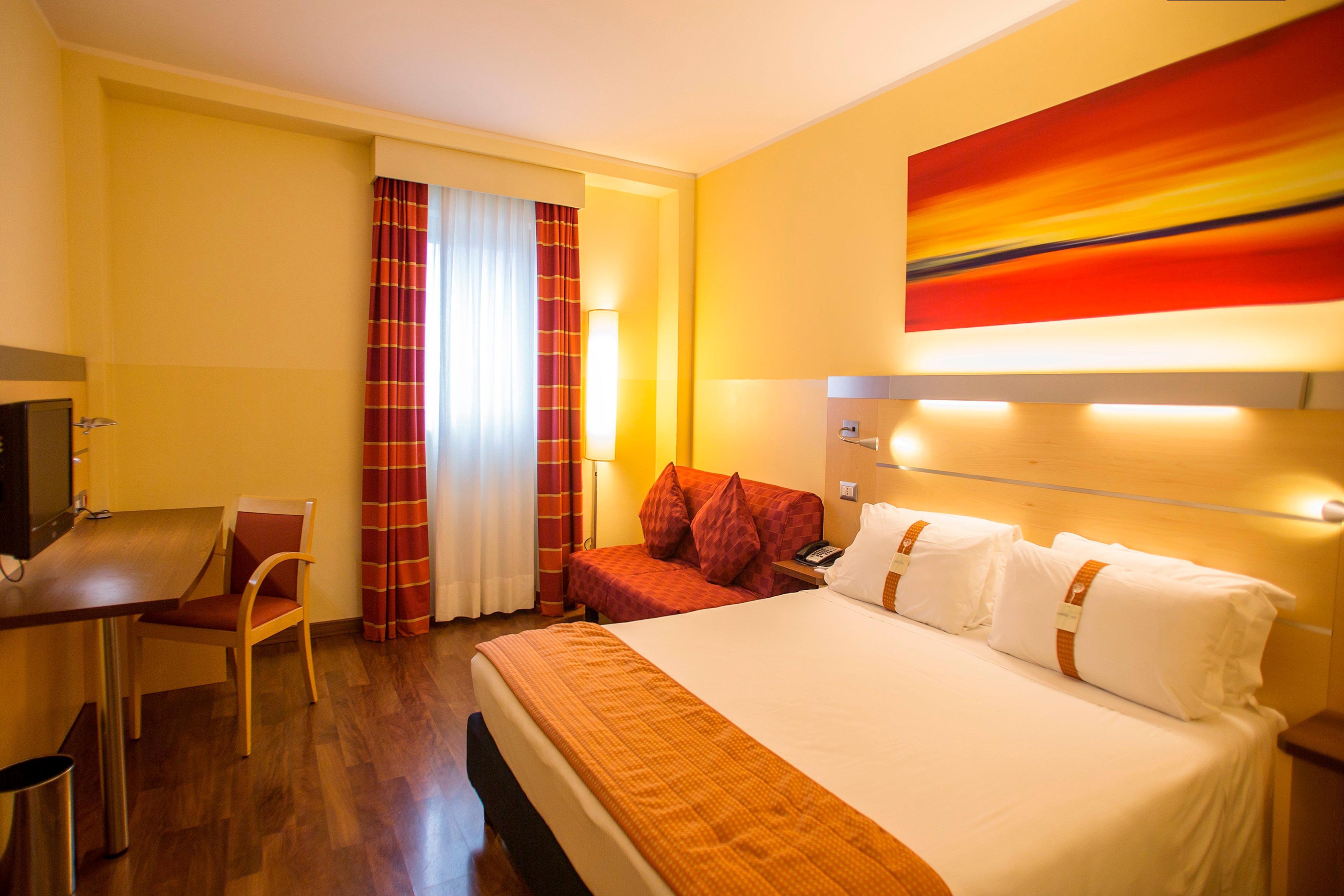 Express Milan-malpensa Airport By Ihg Hotel 3*