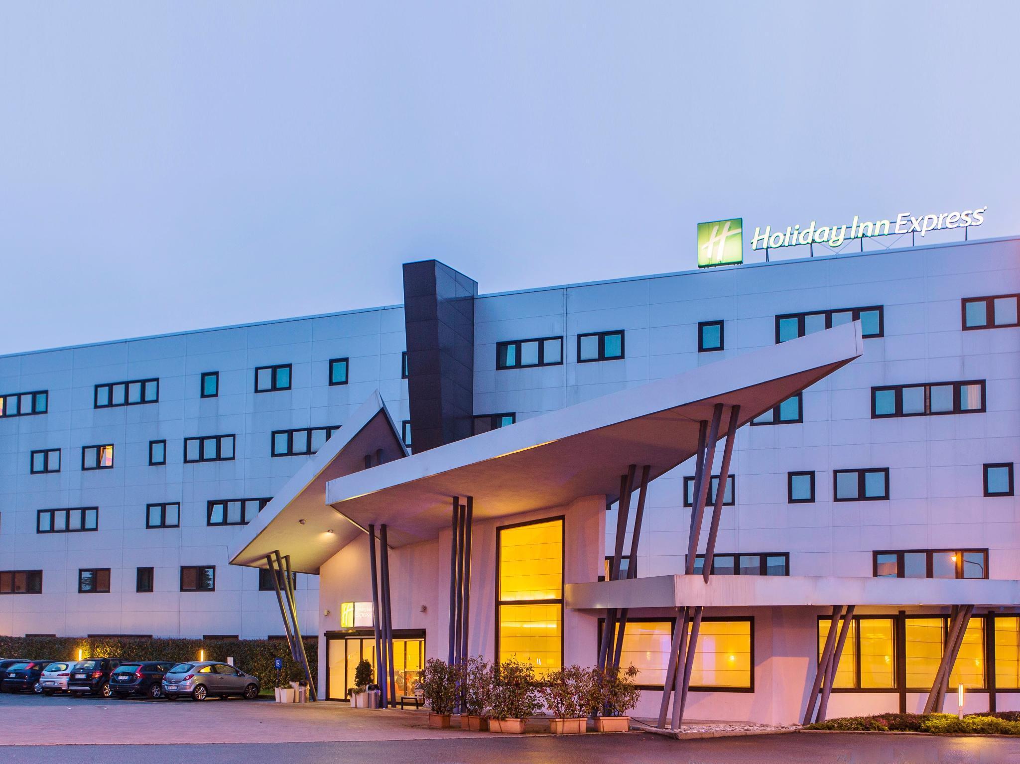 Express Milan-malpensa Airport By Ihg Hotel 3*