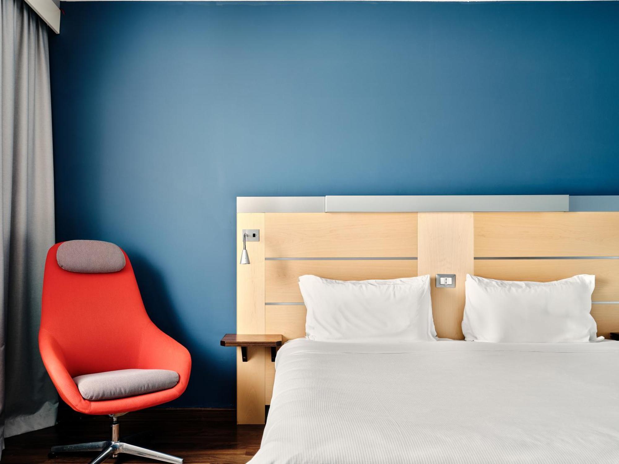 Express Milan-malpensa Airport By Ihg Hotel Somma Lombardo