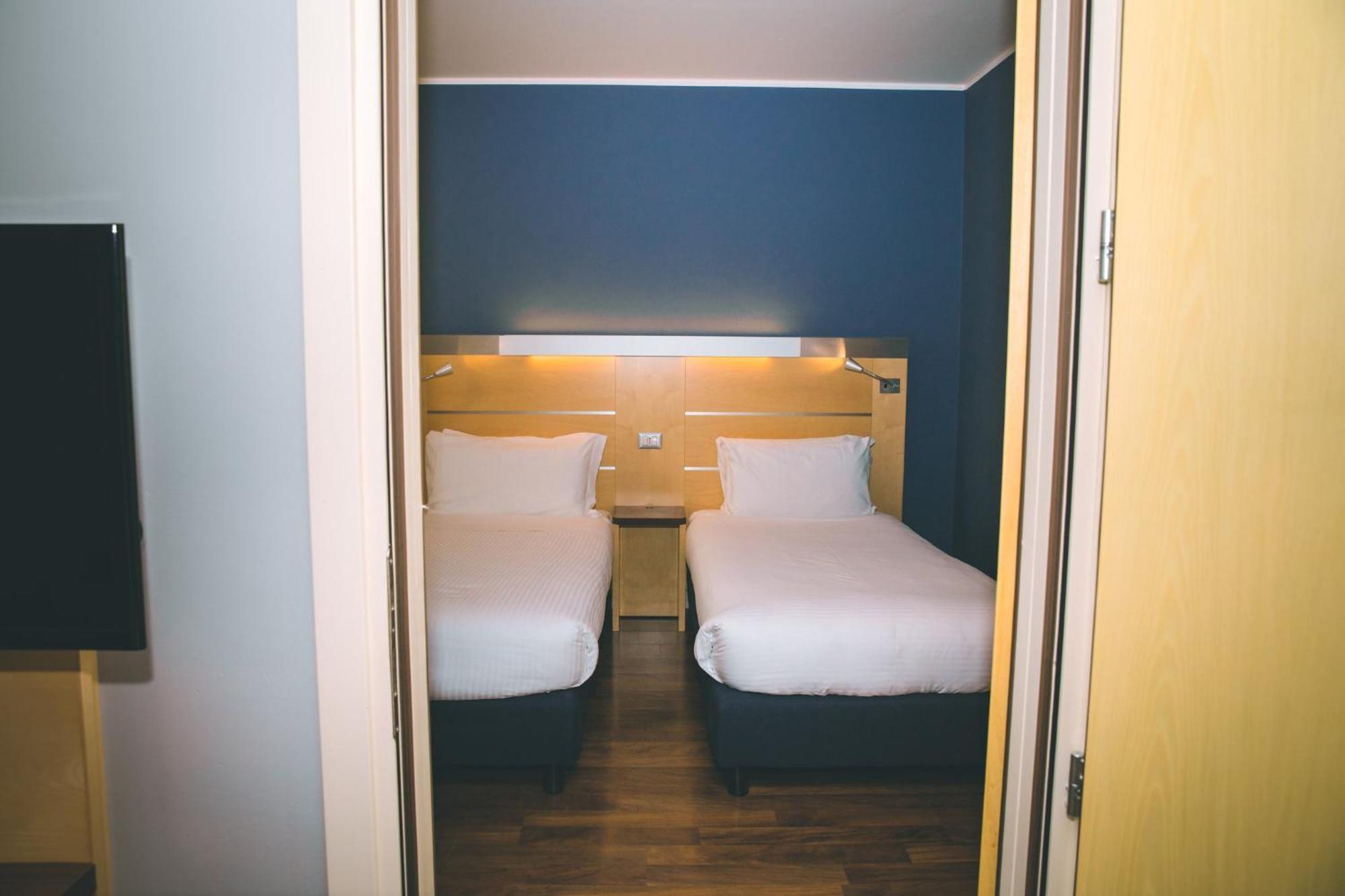 Express Milan-malpensa Airport By Ihg 3* Somma Lombardo