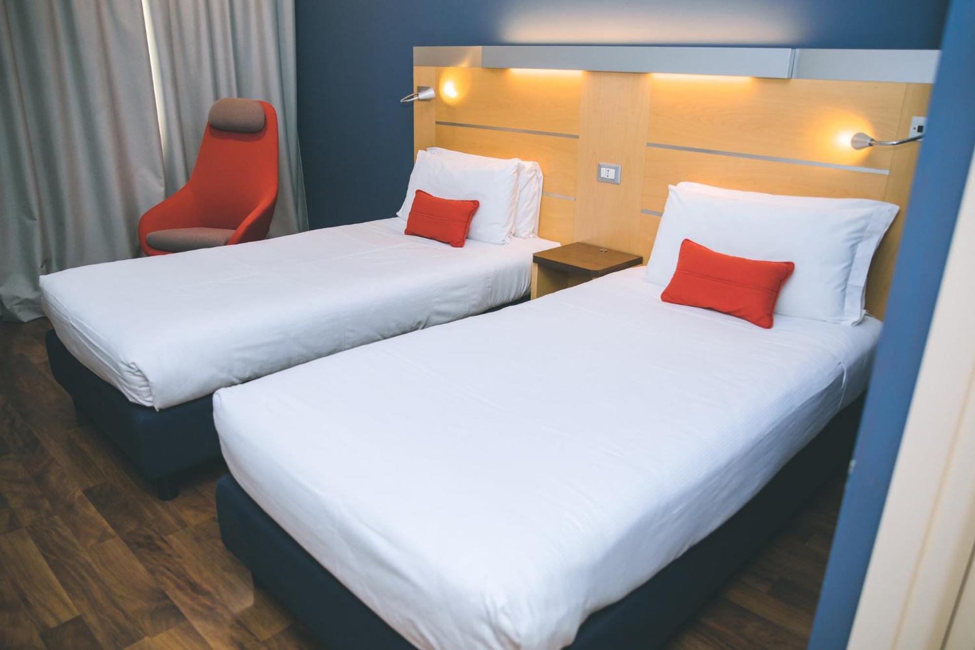 Express Milan-malpensa Airport By Ihg Hotel