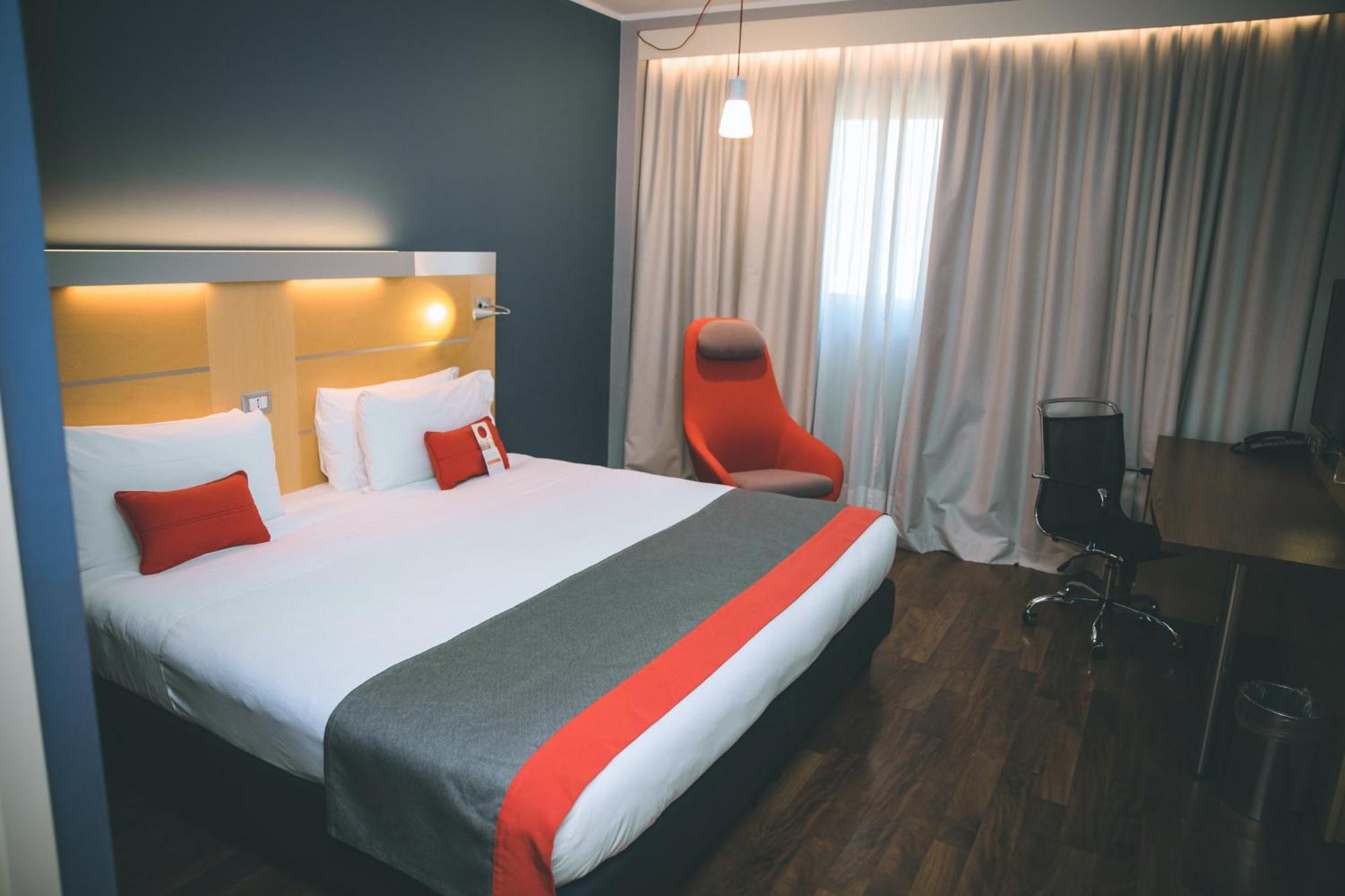 Express Milan-malpensa Airport By Ihg 3* Somma Lombardo