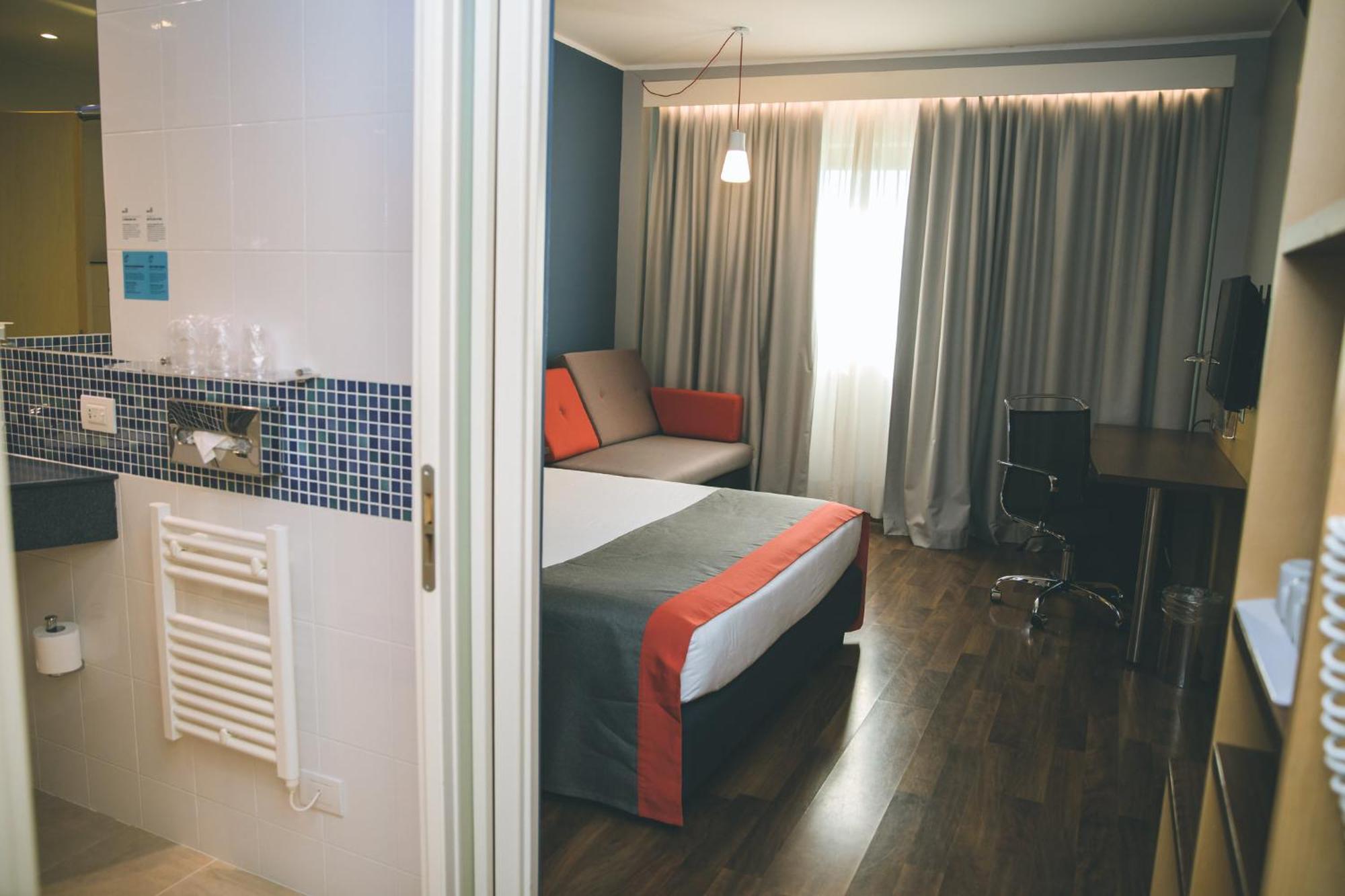 Express Milan-malpensa Airport By Ihg Somma Lombardo