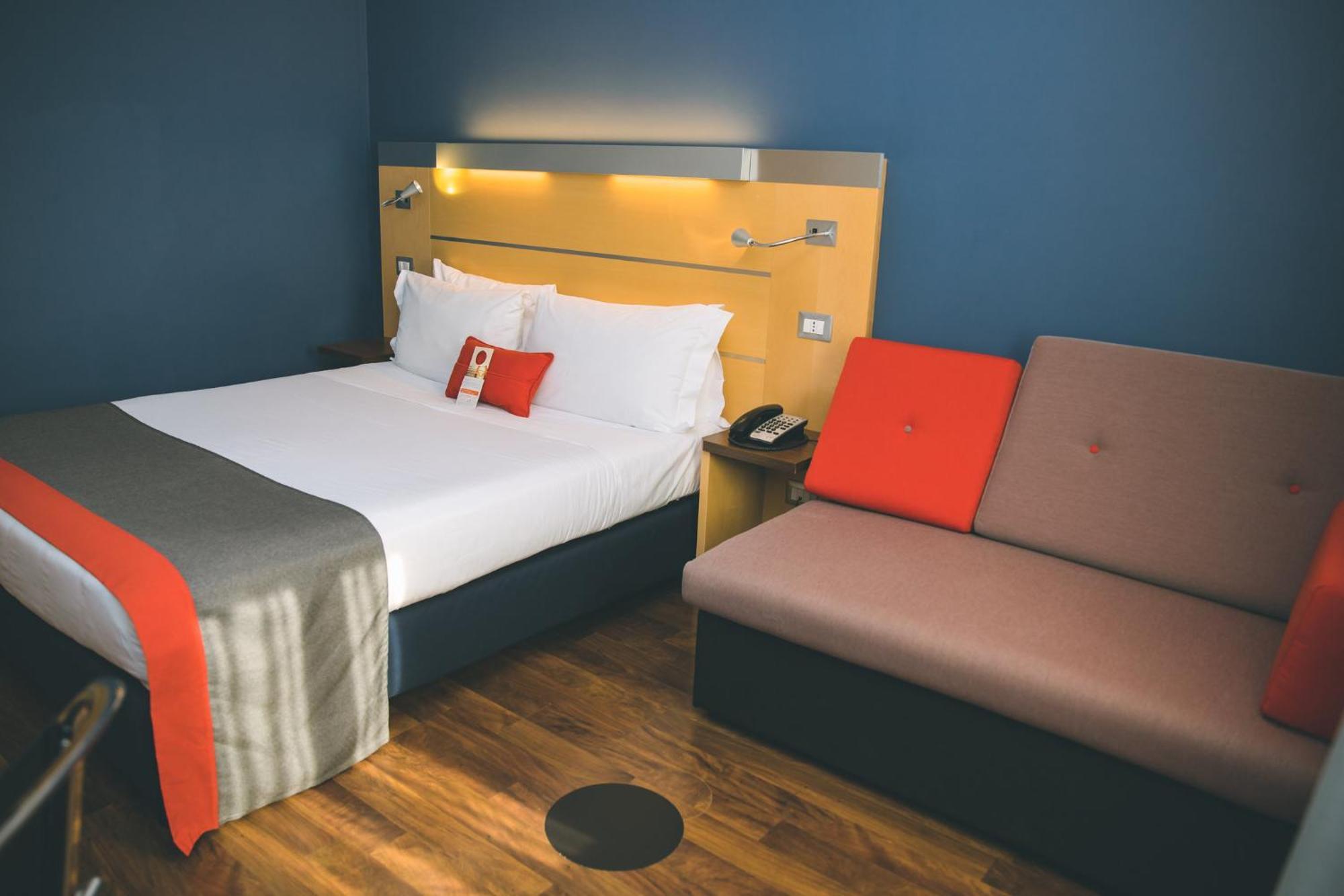 Express Milan-malpensa Airport By Ihg Hotel 3*