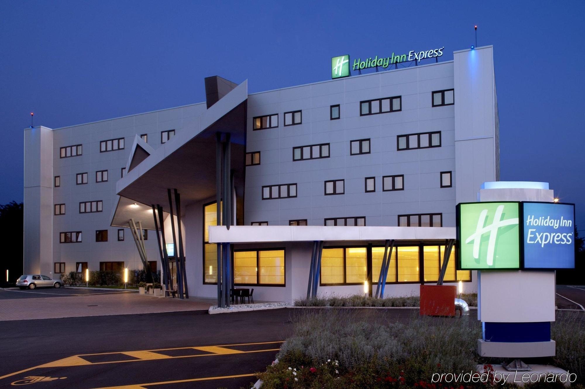 Express Milan-malpensa Airport By Ihg 3*