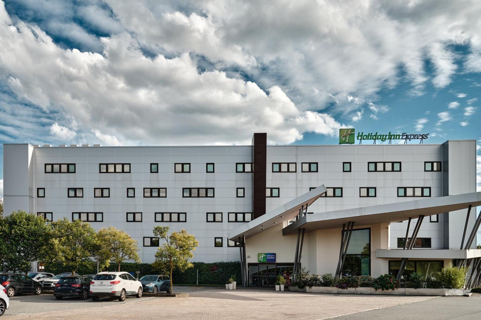 Hotel Express Milan-malpensa Airport By Ihg Somma Lombardo